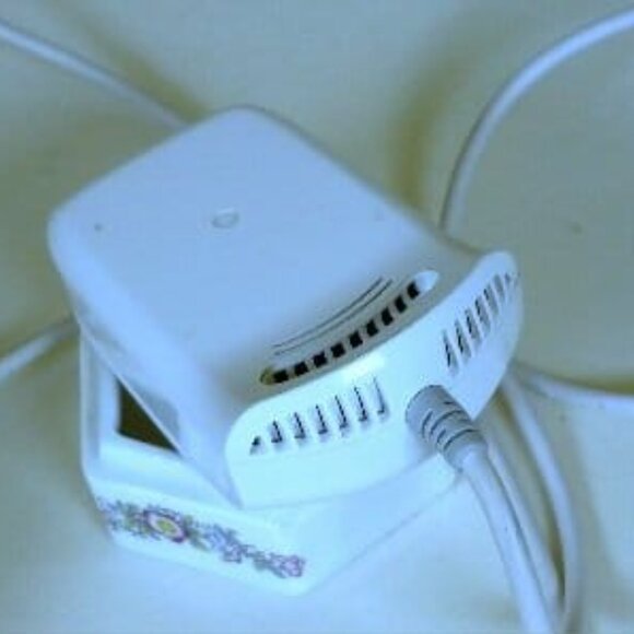 iLuminage Beauty Me Sleek IPL Hair Reduction System HU-FG01421 - Picture 6 of 7